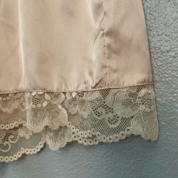 NWT Elegant Lace Trim Satin Sleep Shorts - Beige - Picture 3 of 3